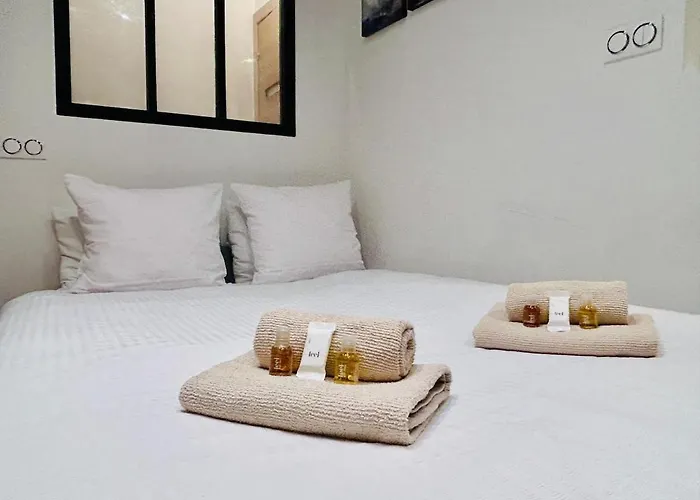 Old Town Discovery-breakfast-central-self Check-in Apartamento
